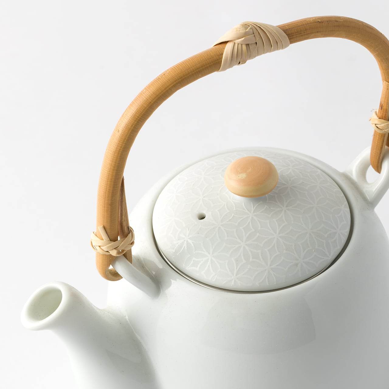 Yamatsu - Spring flowers, clay pot, Omodaka - Wecreate Japan